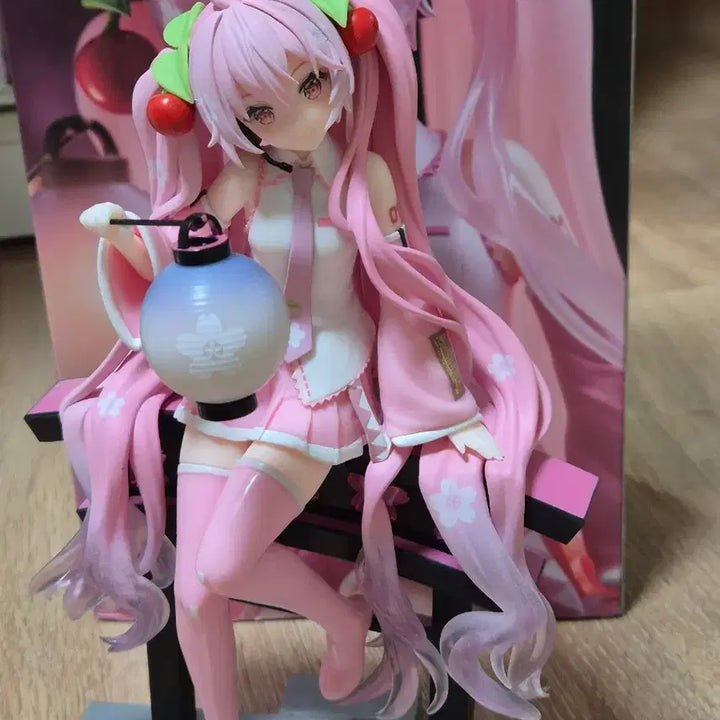 [BUNJANG] Hatsune Miku Sakura Lantern Figure / 하츠네 미쿠 사쿠라 피규어