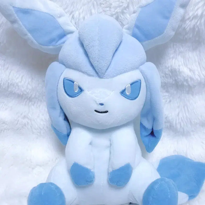 [BUNJANG] Pokemon I LOVE EIEVUI Glaceon Plush (Medium Size) / 포켓몬 I LOVE EIEVUI 글레이시아 인형 새상품