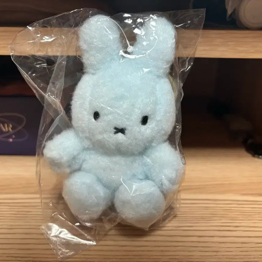 [BUNJANG] Miffy Blue Keychain Plush / 메가박스 미피 하늘색 키링 인형