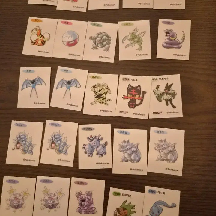 [BUNJANG] Pokemon Stickers Bundle Set (69 pcs) / 포켓몬 띠부실 69장 일괄 판매