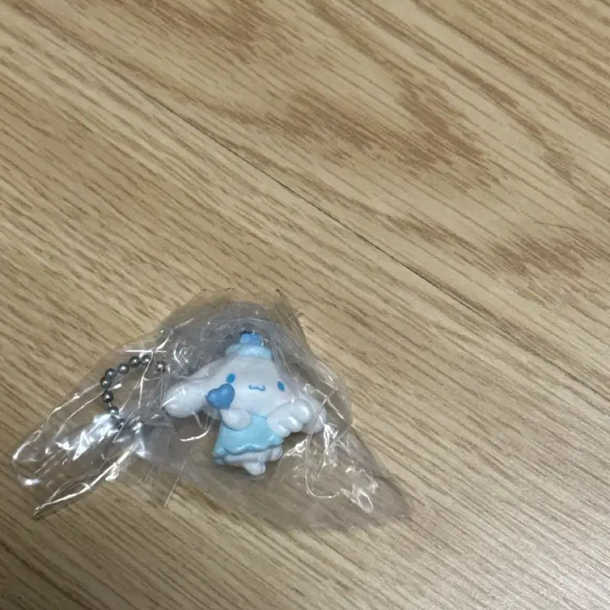 [BUNJANG] Sanrio Cinnamoroll Angel Keychain / 산리오 천사 키링 시나모롤