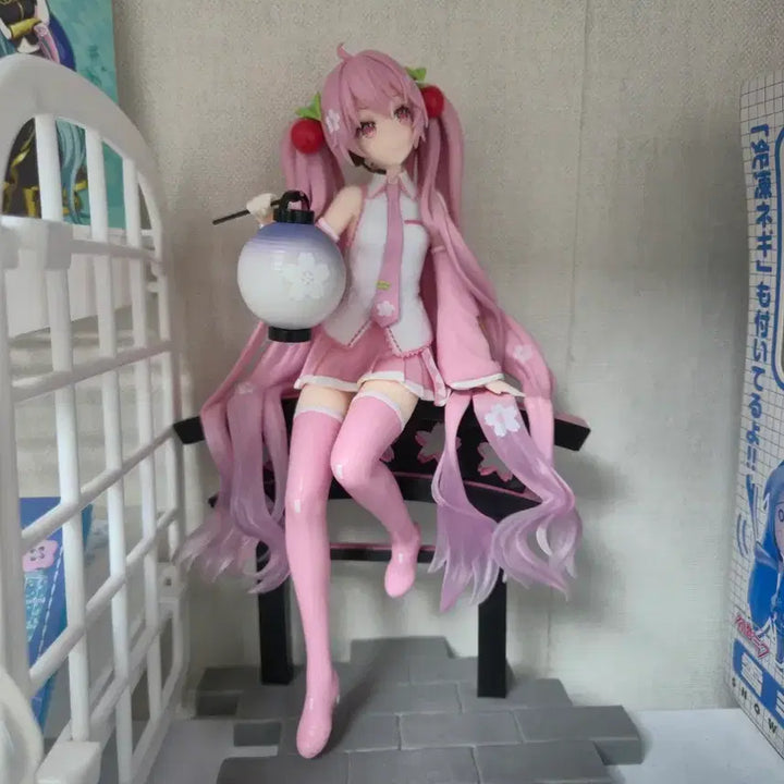 [BUNJANG] Sakura Miku Lantern Version Figure / 급처) 사쿠라 미쿠 연등버전 피규어 판매합니다.