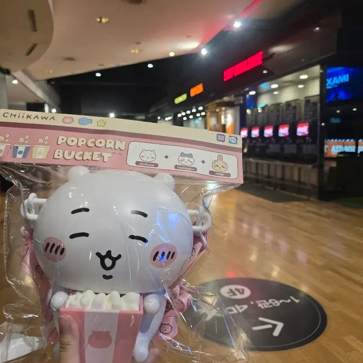 [BUNJANG] Chiikawa x CGV Chiikawa Popcorn Bucket / 치이카와 x CGV 치이카와 팝콘통
