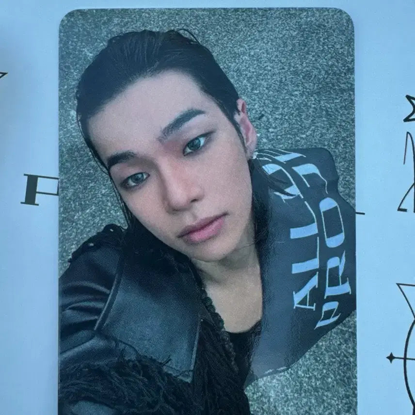 [BUNJANG] ALLDAY PROJECT Tarzan Crash Studio Photocard / 올데이프로젝트 ALLDAY PROJECT 타잔 공방포카