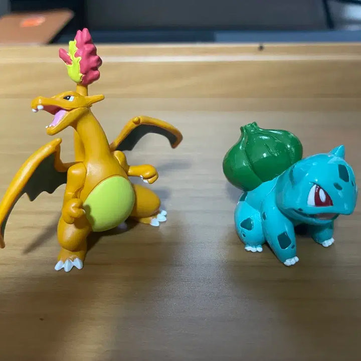 [BUNJANG] Charizard &amp; Bulbasaur Moncolle Figures Bundle Set / 리자몽 이상해씨 몬코레