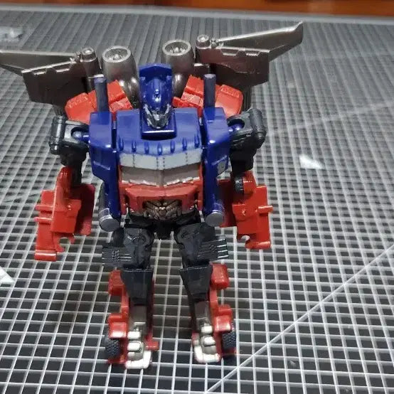[BUNJANG] Transformers Cyberverse Commander Optimus Prime (Rare, No Weapon) / (희귀,무기X)트랜스포머3 사이버버스 커맨더 등급 옵티머스 프라임