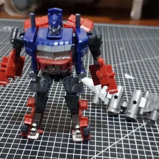 [BUNJANG] Transformers Cyberverse Commander Optimus Prime (Rare, No Weapon) / (희귀,무기X)트랜스포머3 사이버버스 커맨더 등급 옵티머스 프라임