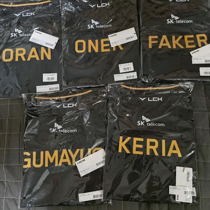 [BUNJANG] T1 2025 Worlds Uniform 2XL Bundle Set / (미개봉) T1 2025 월즈 유니폼 2xl
