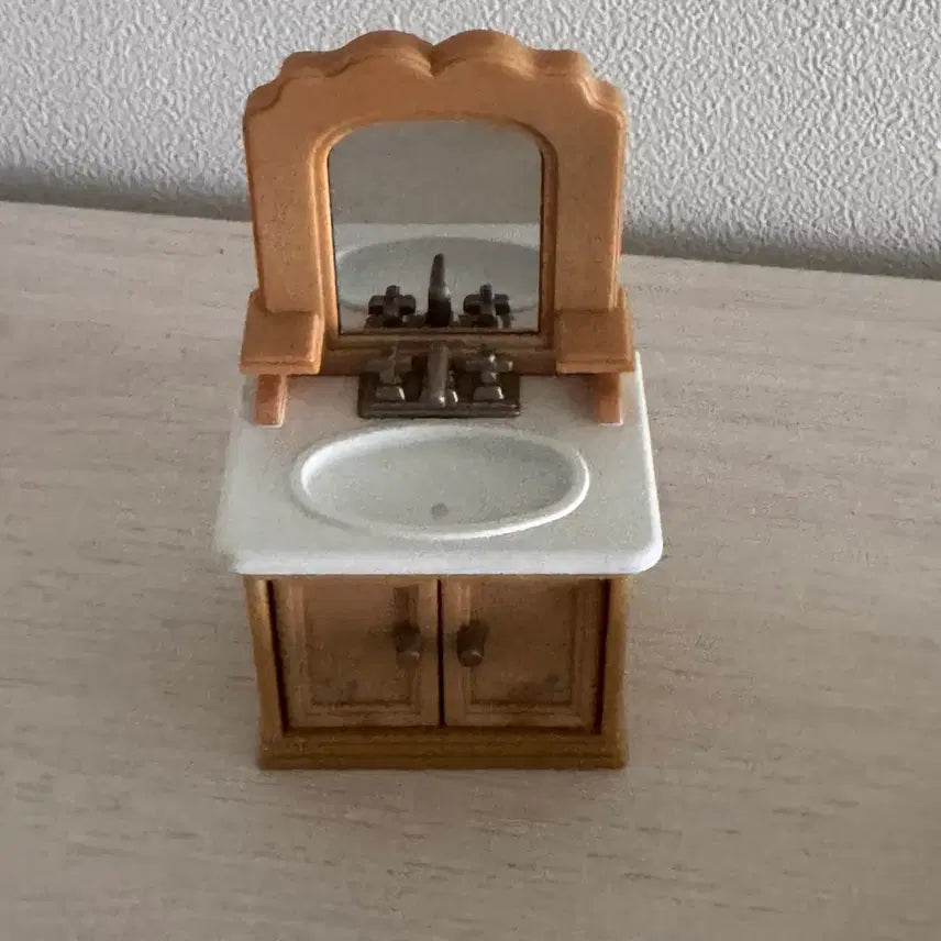 [BUNJANG] Sylvanian Families Bathroom Set / 단종)실바니안패밀리 욕실세트 화장실 (변기 욕조 세면대 샤워기 욕실용품
