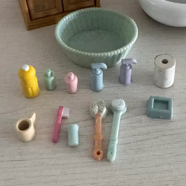 [BUNJANG] Sylvanian Families Bathroom Set / 단종)실바니안패밀리 욕실세트 화장실 (변기 욕조 세면대 샤워기 욕실용품