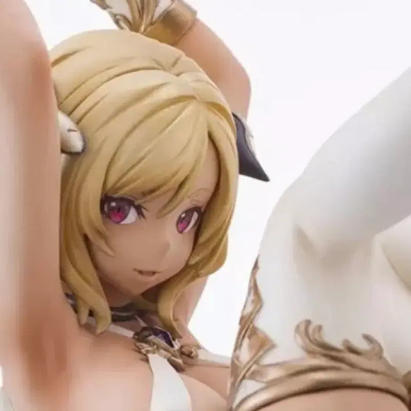 [BUNJANG] Laura Mischief 1/7 Scale Figure with Special Postcard / 라우라 미스치프 1/7 피규어 특전 포스트카드 포함 / Laura Mischief