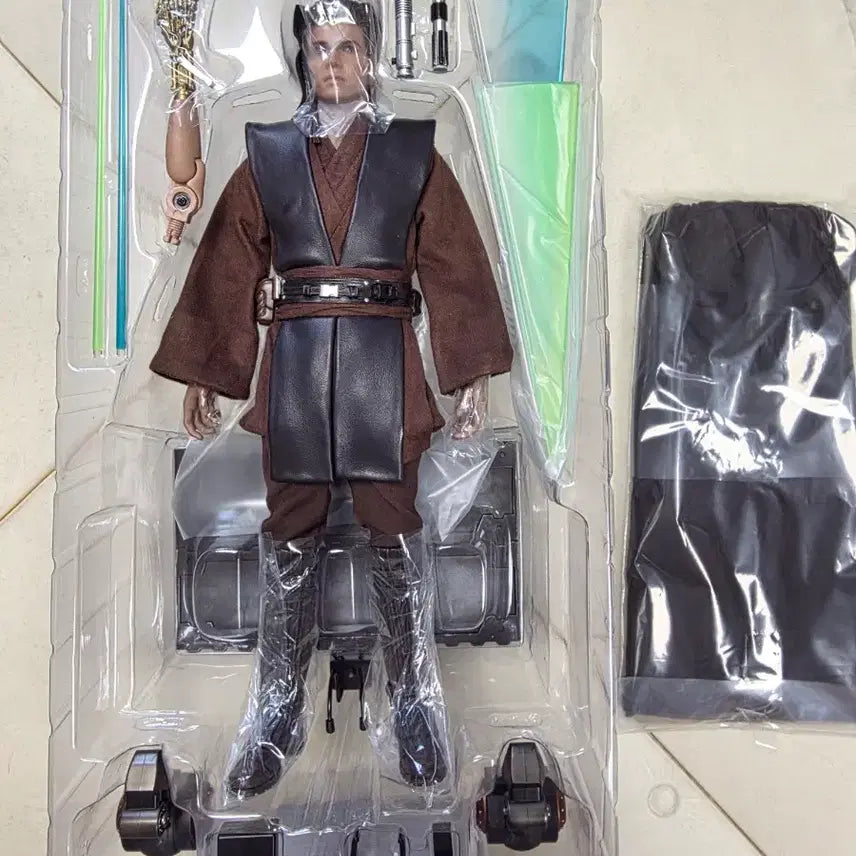 [BUNJANG] Star Wars Anakin Skywalker 1/6 Scale Figure / 스타워즈 아나킨 스카이워커 1/6 피규어
