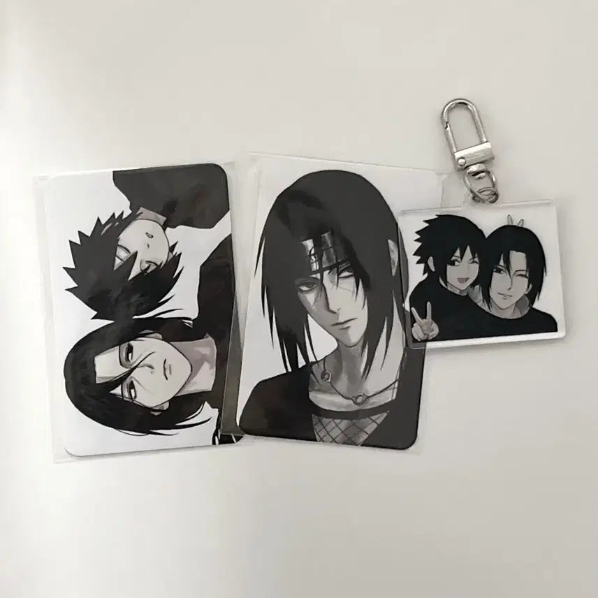 [BUNJANG] Naruto Itachi &amp; Sasuke Photocard &amp; Keychain Set / sso님 쏘님 이타치 사스케 포토카드 포카 키링 나루토