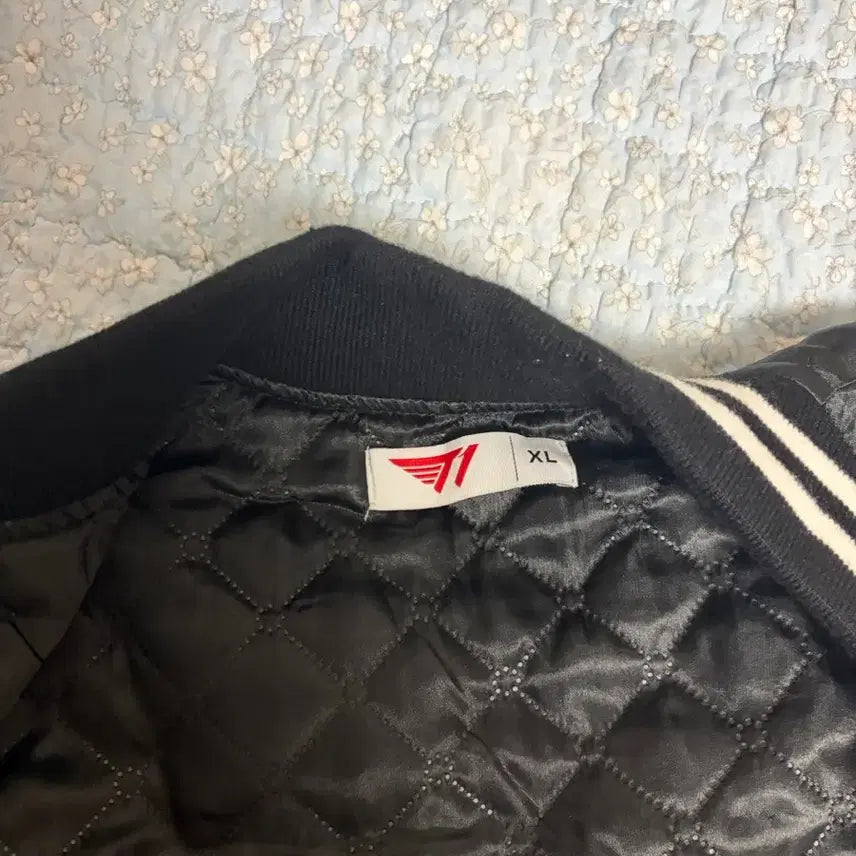 [BUNJANG] T1 Faker Demon King Jacket XL / T1 페이커 데몬킹 자켓 XL