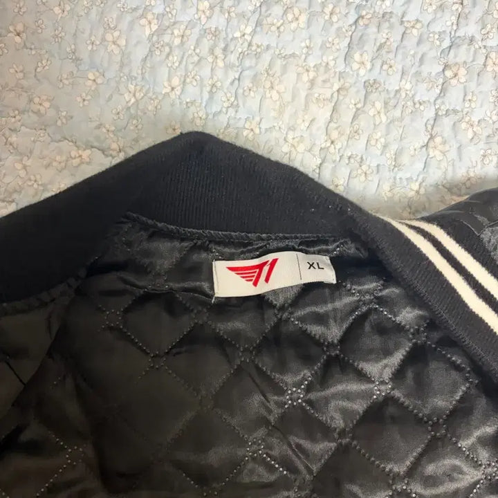 [BUNJANG] T1 Faker Demon King Jacket XL / T1 페이커 데몬킹 자켓 XL