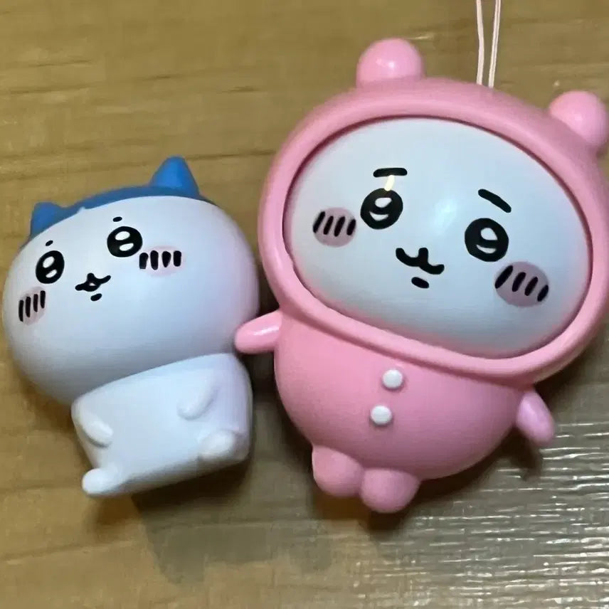 [BUNJANG] Hachiware Bangs Figure &amp; Chiikawa Keychain Gacha Bundle Set / 일괄) 하치와레 앞머리 피규어, 치이카와 키링 가챠