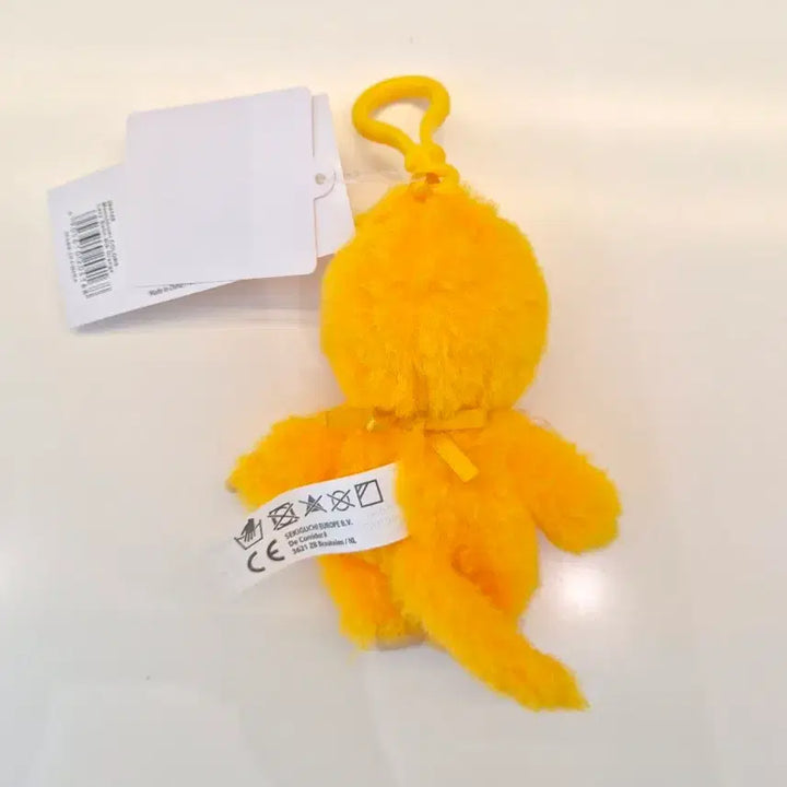 [BUNJANG] Yellow Fluffy Keychain / 정품)유럽  한정 뽀글이 키링 옐로우