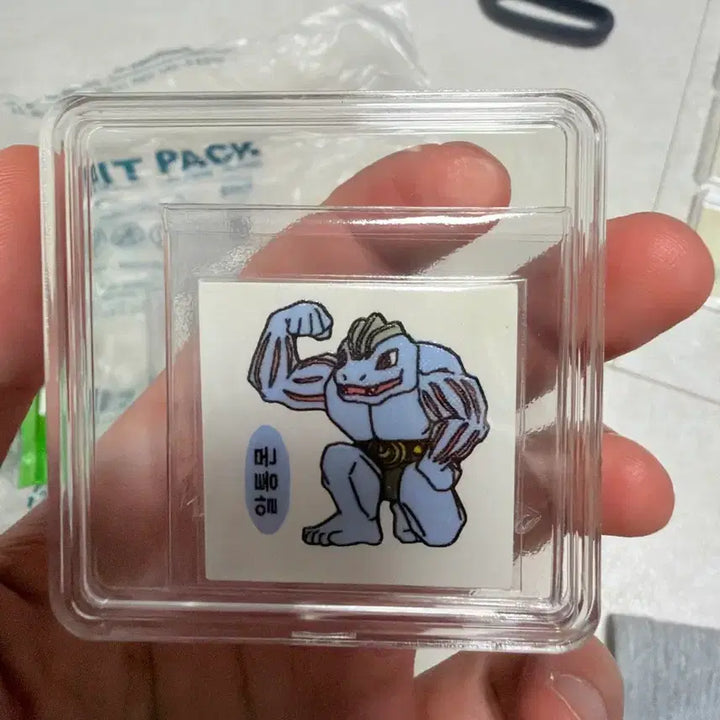 [BUNJANG] Pokemon Old Version Error Tyranitar (Shinji) Good Condition / [포켓몬구버전] 안뗀 오류 알통몬 상태 좋음
