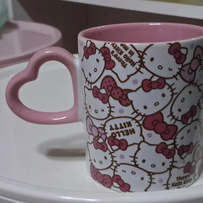 [BUNJANG] Sanrio Hello Kitty 2013 "Lovely" Cup / 키티 2013년 컵 [러블리] [키덜트] [귀여운 캐릭터]