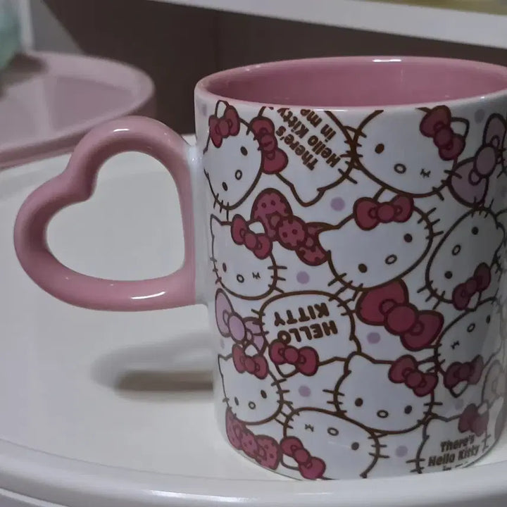 [BUNJANG] Sanrio Hello Kitty 2013 "Lovely" Cup / 키티 2013년 컵 [러블리] [키덜트] [귀여운 캐릭터]