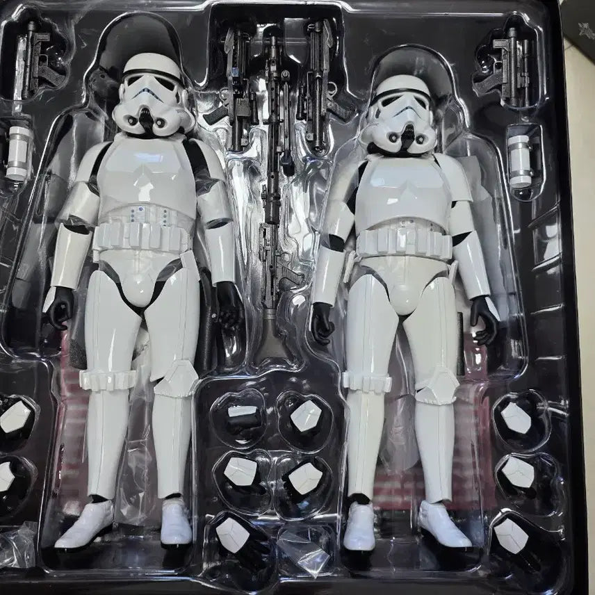 [BUNJANG] Hot Toys Star Wars Stormtrooper 2-Figure Set / 핫토이 스타워즈 스톰트루퍼 2체 세트 피규어