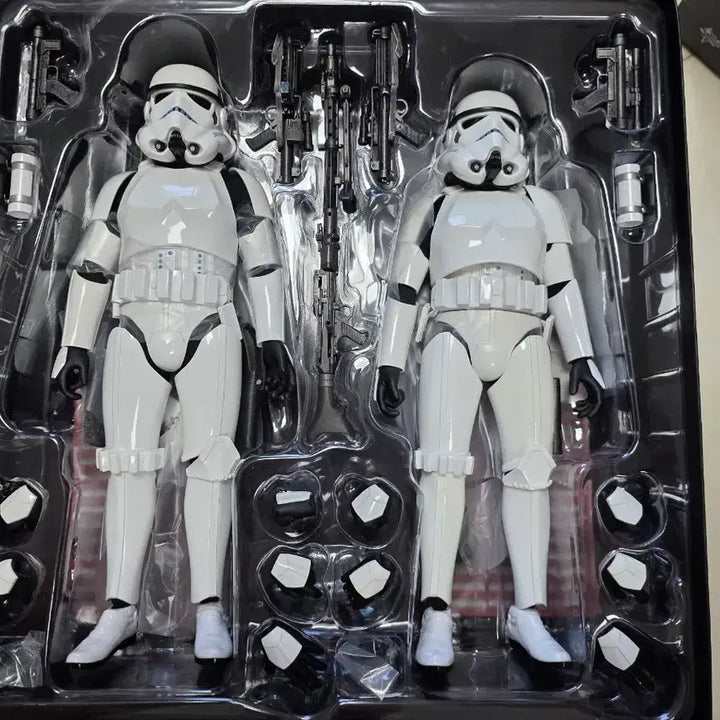 [BUNJANG] Hot Toys Star Wars Stormtrooper 2-Figure Set / 핫토이 스타워즈 스톰트루퍼 2체 세트 피규어