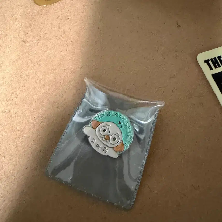 [BUNJANG] The Black Skirts Mint Badge / 검정치마 뱃지 민트