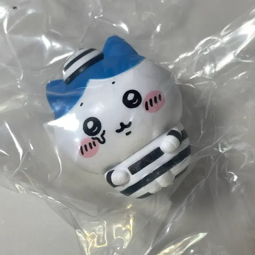 [BUNJANG] Chiikawa Hachiware Prison Figure / 치이카와 하치와레 감옥 프리즌 피규어
