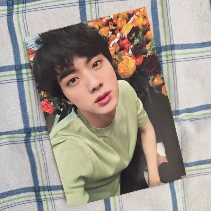 [BUNJANG] BTS Jin LYS Japan Passport Case Photocard / 방탄소년단 BTS 럽셀 일본 여권케이스 석진포카 Jin LYS Japan