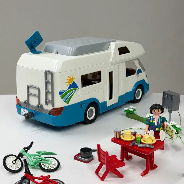[BUNJANG] Playmobil Camper Van Figure Bundle Set / 플레이모빌 캠핑카 피규어 (일괄 판매)