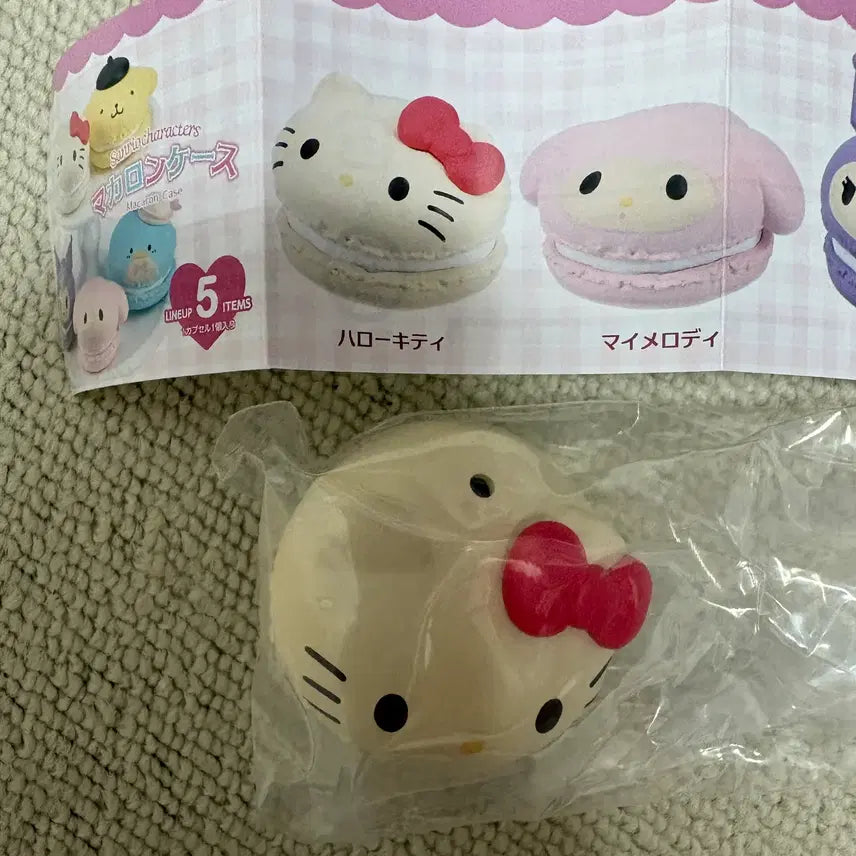 [BUNJANG] Sanrio Hello Kitty Macaron Case / 산리오 마카롱 케이스 헬로키티