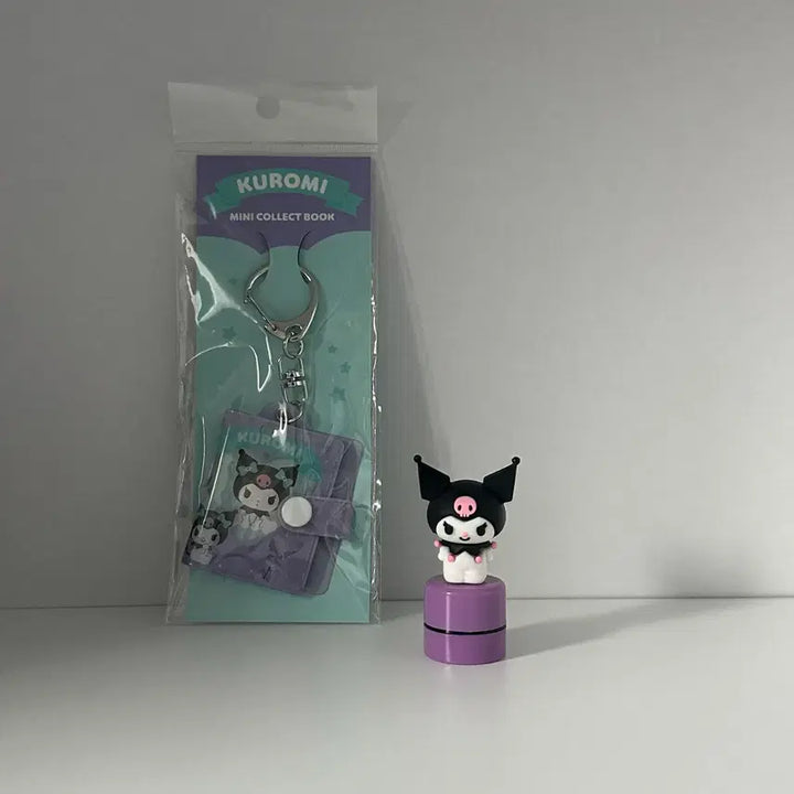 [BUNJANG] Kuromi Collect Book Keychain + Stamp Bundle Set / 쿠로미 콜렉트북 키링+도장 새상품 일괄