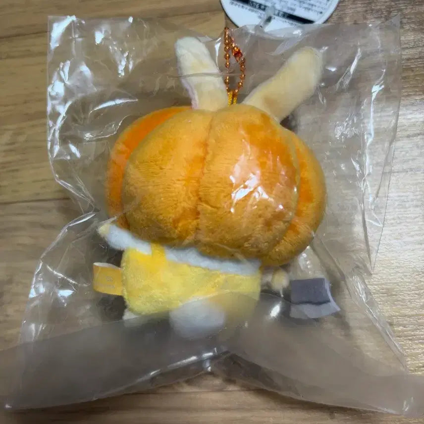 [BUNJANG] Chiikawa Pumpkin Usagi Sealed Figure / 치이카와 호박 우사기 미개봉품