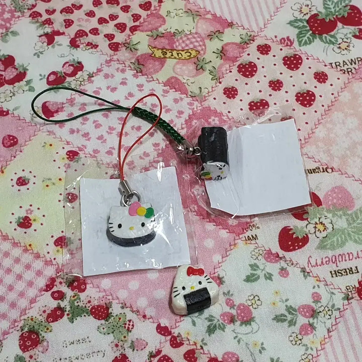 [BUNJANG] Hello Kitty Kimbap Onigiri Strap 3-Piece Bundle Set / 고전 키티 김밥 주먹밥 스트랩 3개 일괄