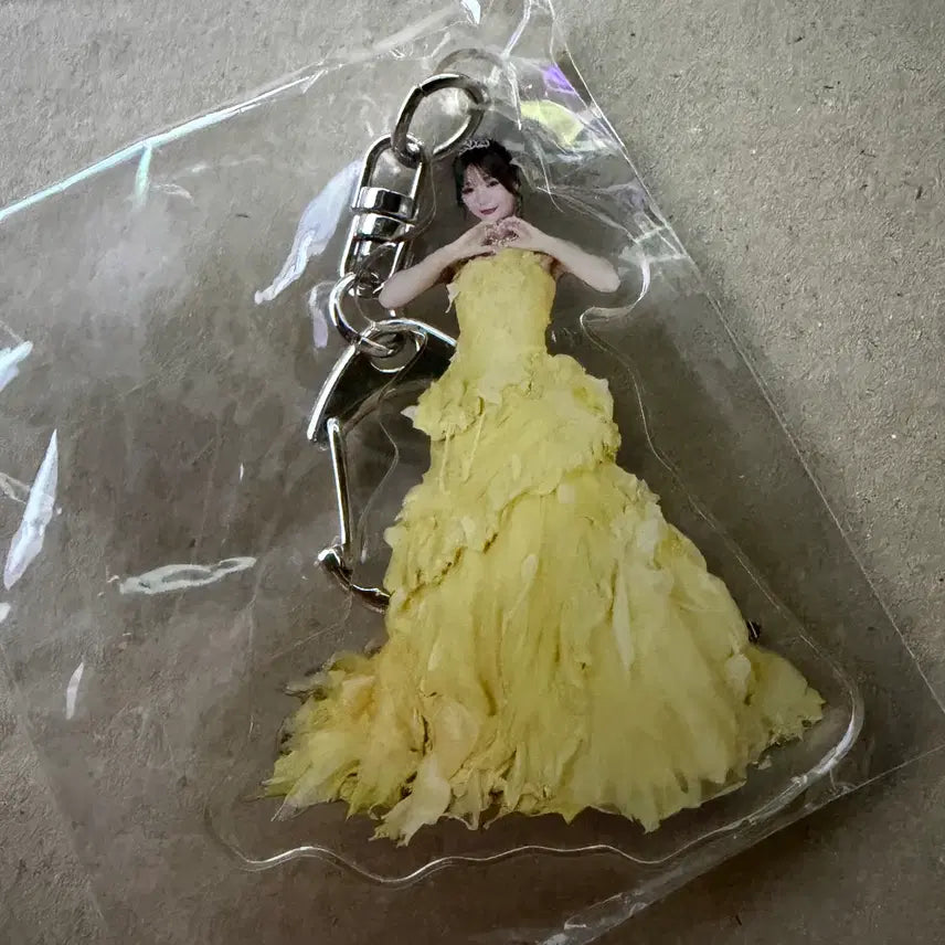 [BUNJANG] Furisawa Risa Acrylic Keyring / 후루사와 리사 아크릴 키링