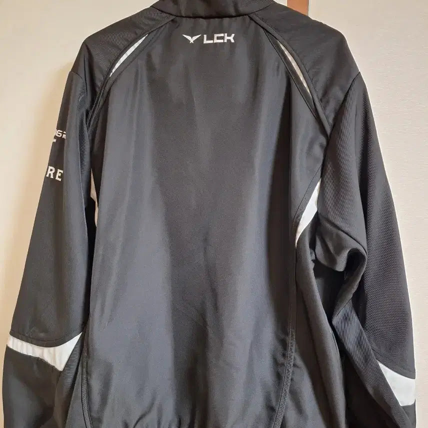 [BUNJANG] T1 2026ver.1 Jacket - XL Size / lckt1티원롤유니폼 2026ver.1 자켓 노마킹 xl사이즈 팝니다.