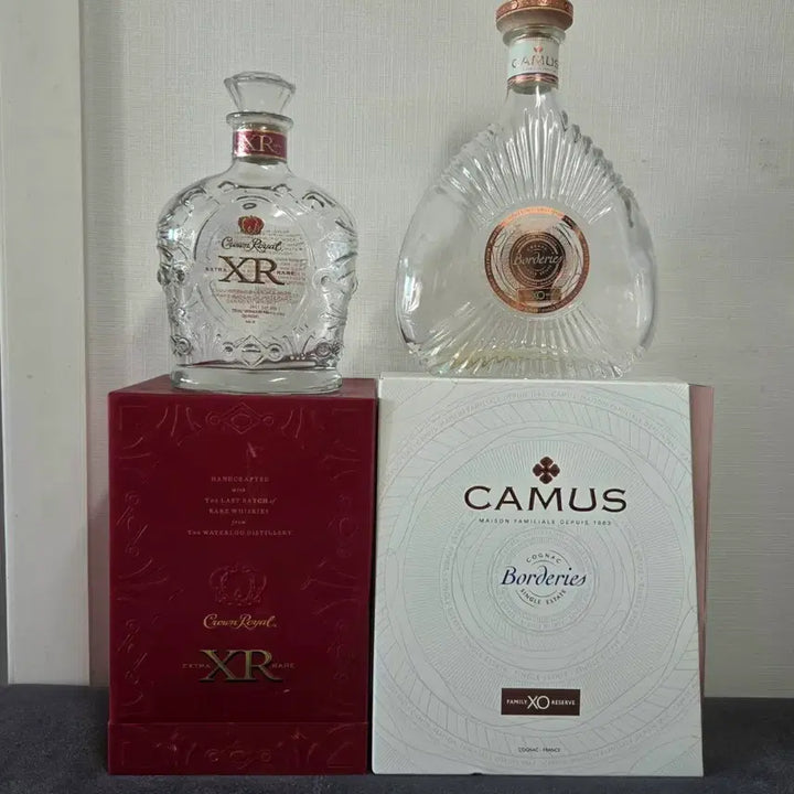 [BUNJANG] Crown Royal XR Camus Borderies XO Cognac Empty Bottle Case Set / 크라운 로열 XR / 카뮤 보더리스 XO 코냑 위스키 공병