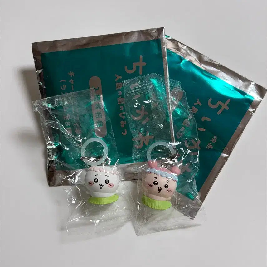 [BUNJANG] Chiikawa &amp; Kani Bundle Charm Maker Figure Keyring / [치이카와+카니 일괄] 먼작귀 메지루시 챰마커 피규어 키링