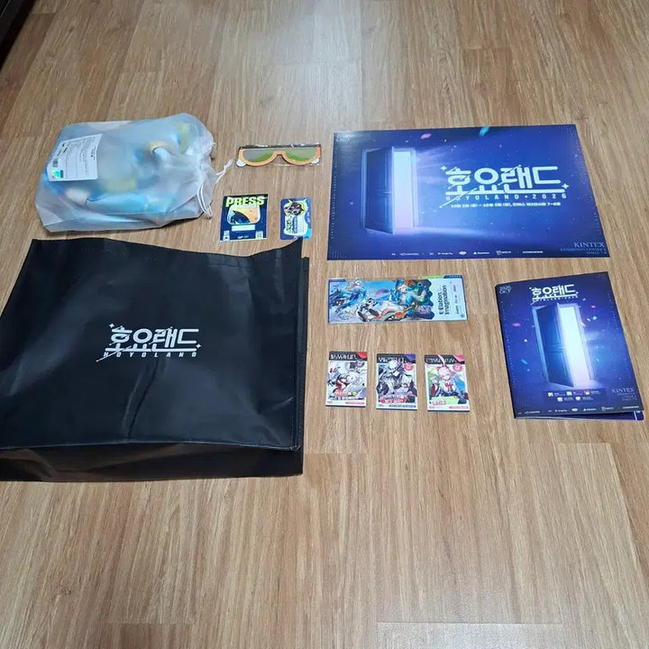 [BUNJANG] Hoyoverse Honkai: Star Rail Welcome Kit Set / 호요랜드 2026 붕괴 스타레일 붕스 웰컴키트 행사 리플렛+부직포백+비치타올+홀로그램 티켓+호요랜드 A3 포스터+특전 포토카드3종+리딤코드 새제품 HOYOLAND