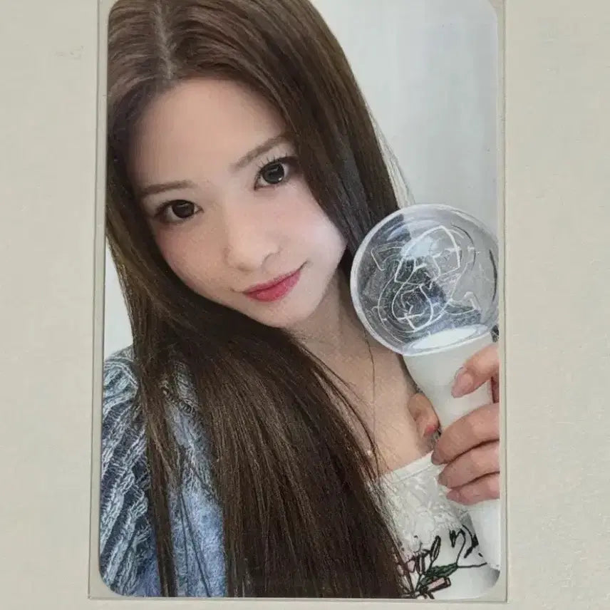 [BUNJANG] ReSene Xena Official Support Lightstick First Edition POB Photocard / 리센느 제나 응원봉 초판 미공포 포토카드 포카 판매