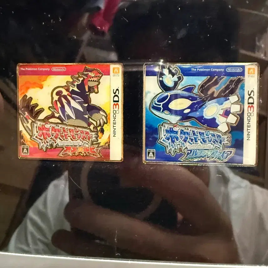 [BUNJANG] Pokemon 30th Anniversary Red/Green/Blue Pikachu Omega Ruby Alpha Sapphire Pin Badge Set / 포켓몬스터 30주년 기념 적녹청 피카츄 오메가루비 알파사파이어 핀배지