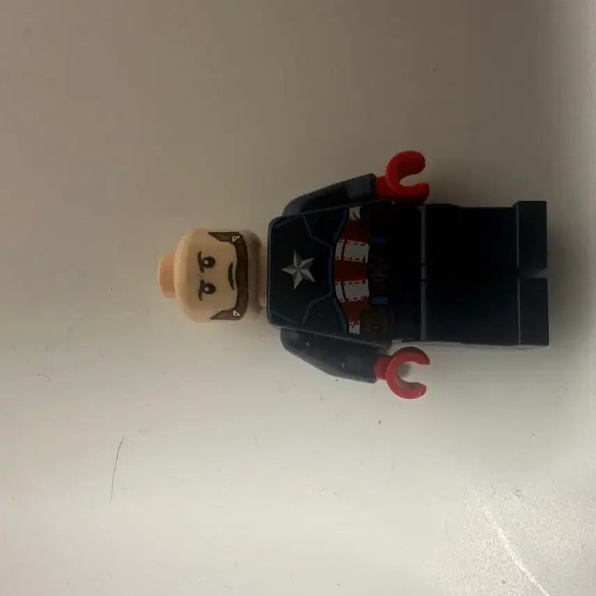 [BUNJANG] LEGO Marvel Captain America Minifigure (Endgame Version) / 레고 마블 캡틴아메리카 미니피규어