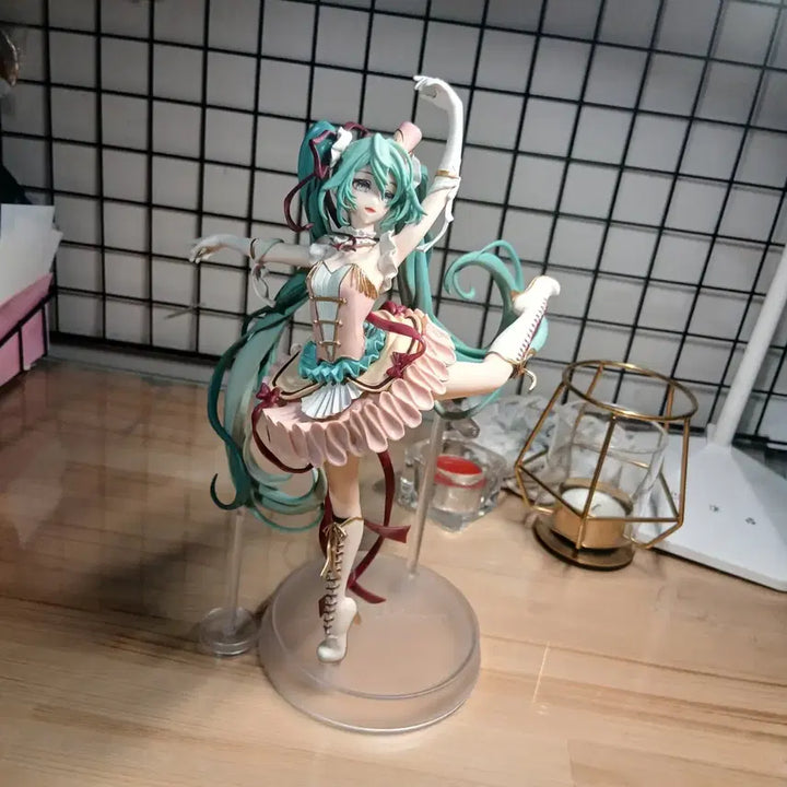 [BUNJANG] Hatsune Miku Classical Turning Nutcracker Figure (Unsealed) / 개봉품) 하츠네 미쿠 클래시컬 터닝 호두까기 인형 피규어