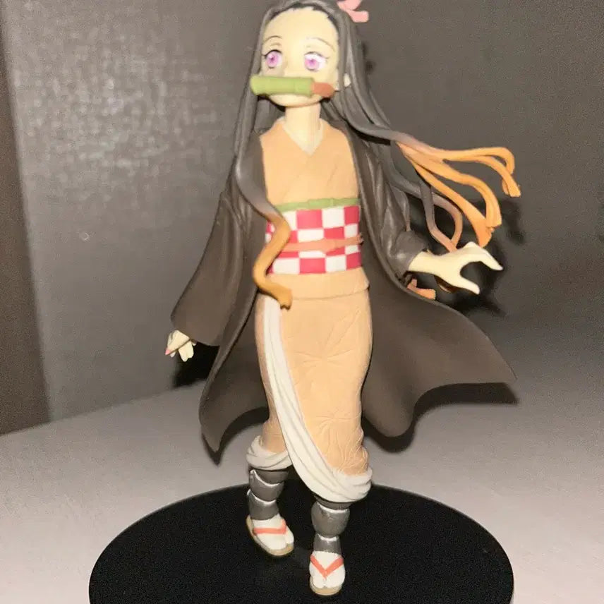 [BUNJANG] Demon Slayer Nezuko Kamado Figure / 네즈코 피규어