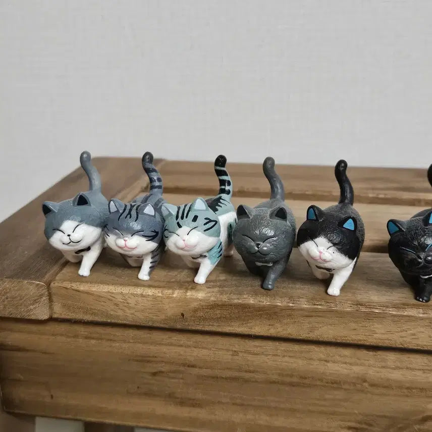 [BUNJANG] Cat Figurines Set (14 pcs, New) / 고양이 피규어 인형 14개 일괄(새상품)