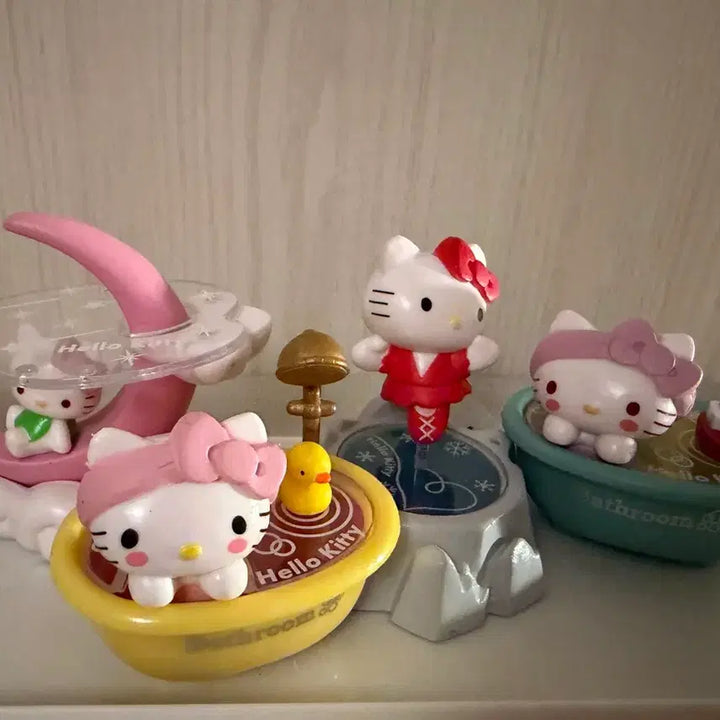 [BUNJANG] Hello Kitty 7 Types Figure Set (Case Included) / 헬로키티 피규어 7종 (케이스포함)