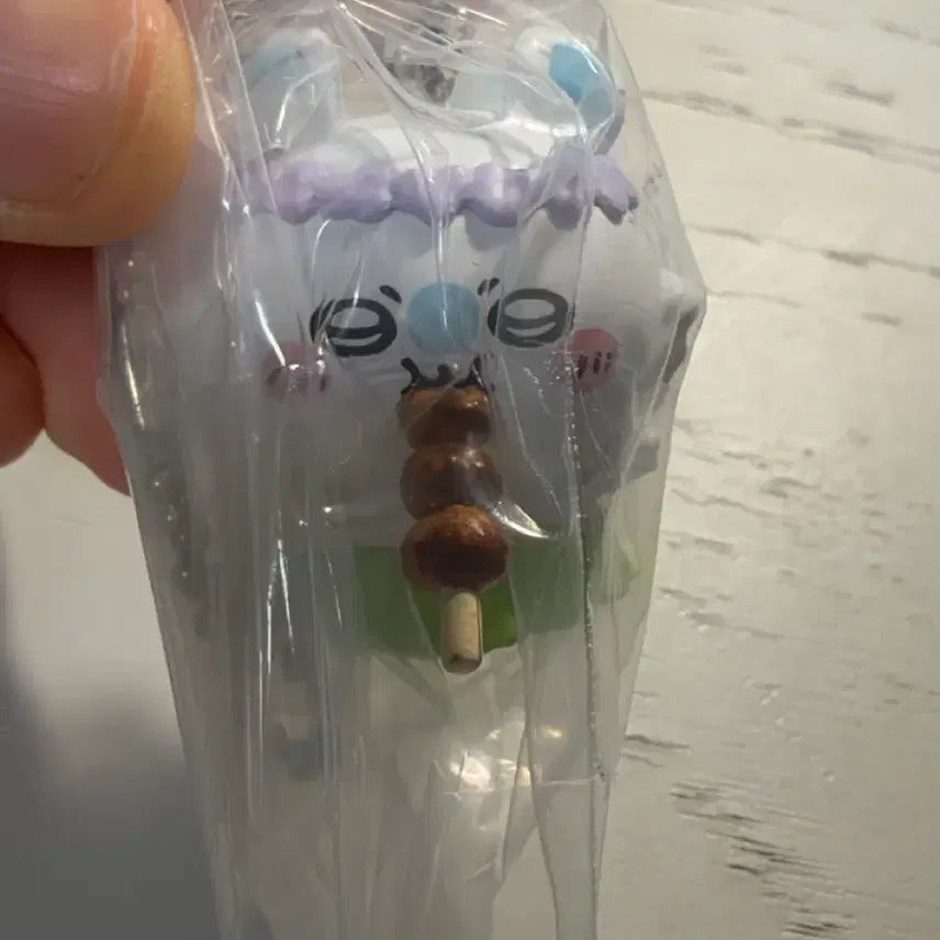 [BUNJANG] Chiikawa Mermaid Island Tabemono Gacha Momonga / 치이카와 인어섬 타베모노 가챠 모몽가 새상픔