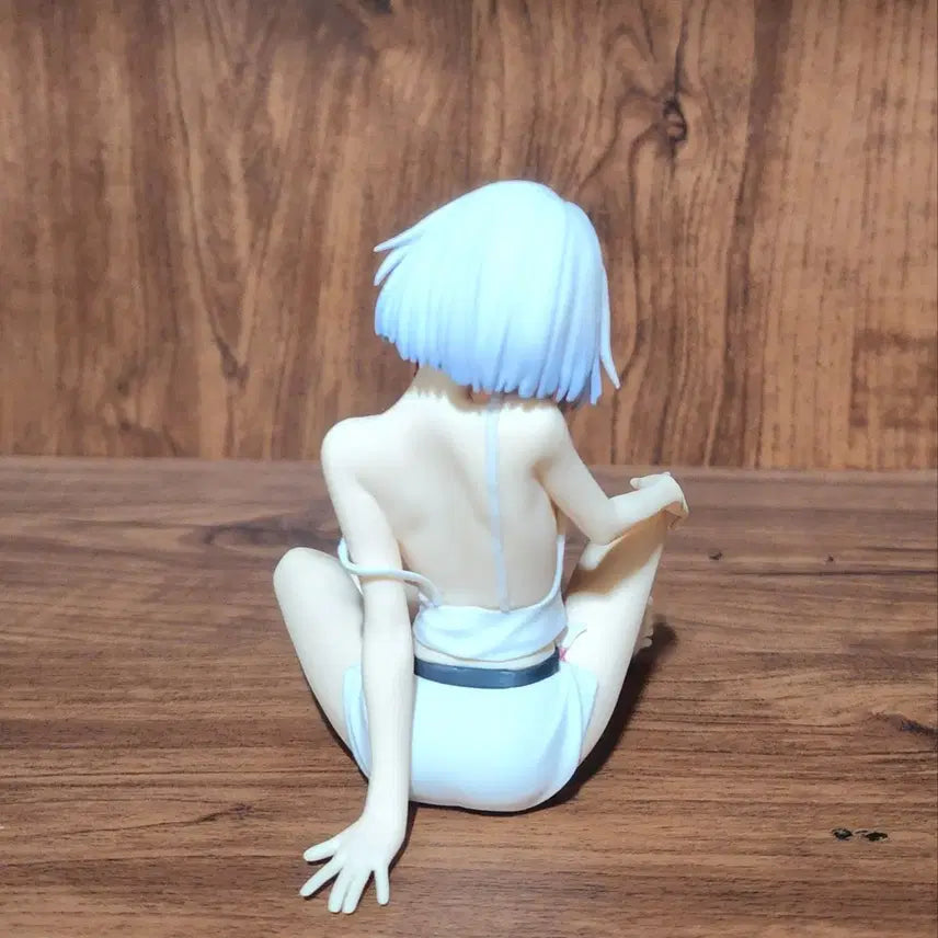 [BUNJANG] Nier: Automata Emil Riser Figure / 니케 우에미라이즈 드레이크