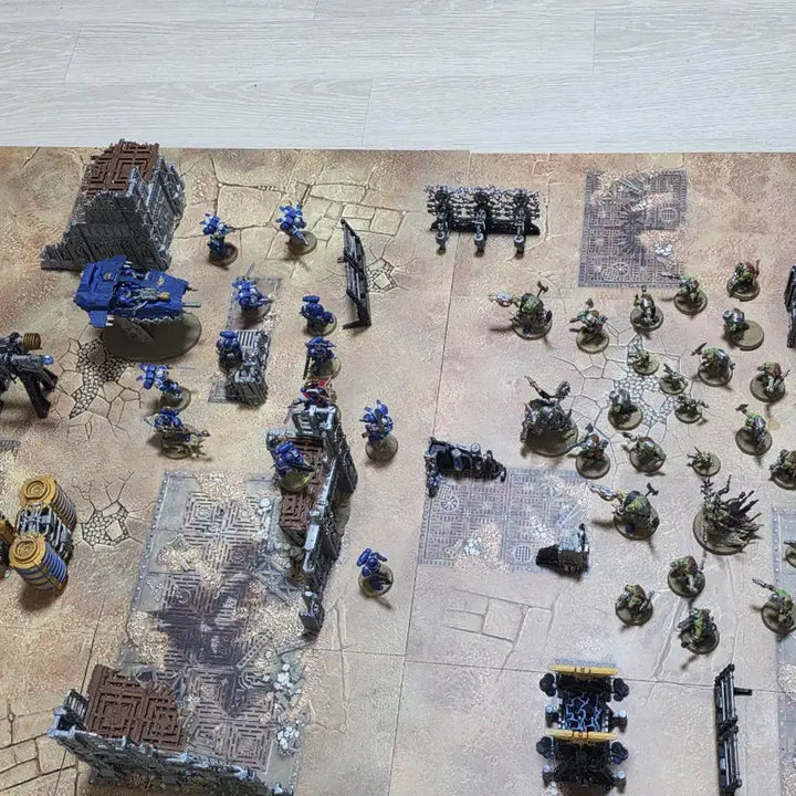 [BUNJANG] Warhammer 40,000 Ultramarines vs Orks Starter Set with Mission Deck / 워해머 40K 울트라마린 vs 오크 스타터 세트와 임무덱 판매합니다.