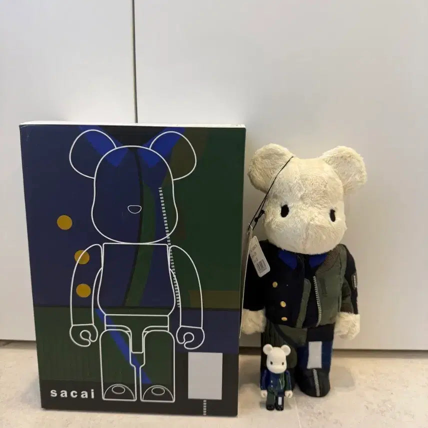 [BUNJANG] Bearbrick x Sacai 400% &amp; 100% Set / 베어브릭 사카이 400/100
